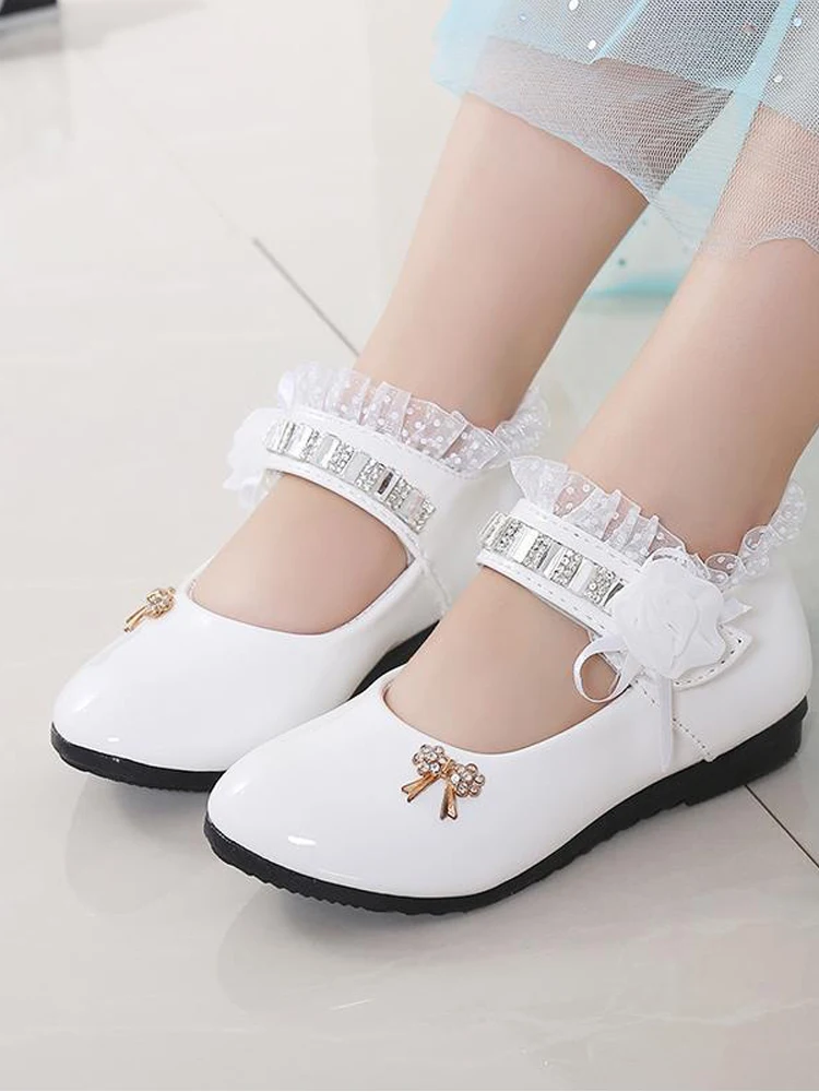 أحذية جلدية للفتيات أحذية الأميرة 2024 أحذية فردية جديدة للأطفال أحذية أداء كبيرة سوداء للطلاب أحذية جلدية للأطفال