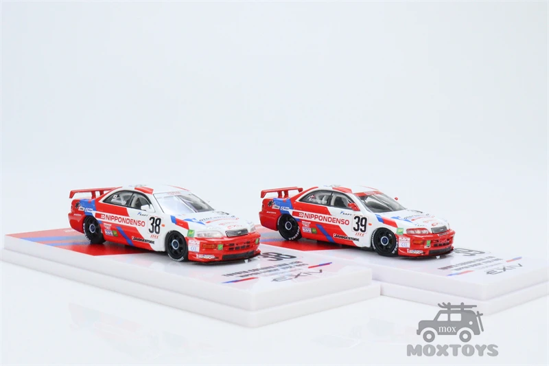 INNO 1:64 CORONA EXIV #38 & #39 TEAM CERUMO JTCC 1995 مجموعة سيارتين سيارة موديل Diecast