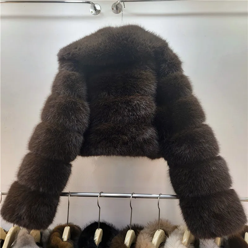 تصميم فريد من نوعه تحسس صديقة للبيئة فو الفراء معطف قصير الراقية البني الرجعية 2025 الخريف الشتاء جديد طويل الأكمام فروي سترة النساء