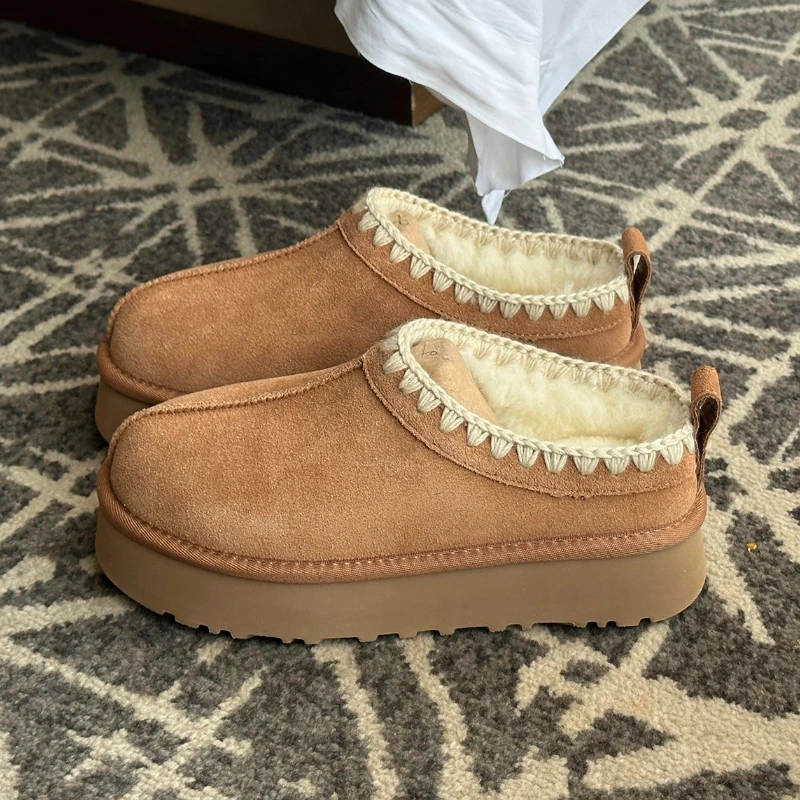 

2026 зимняя женская обувь из овечьей шерсти в стиле ретро, теплые лоферы на плоской подошве с мехом, женские уличные непромокаемые ботильоны, обувь для ленивого мокасина для вождения
