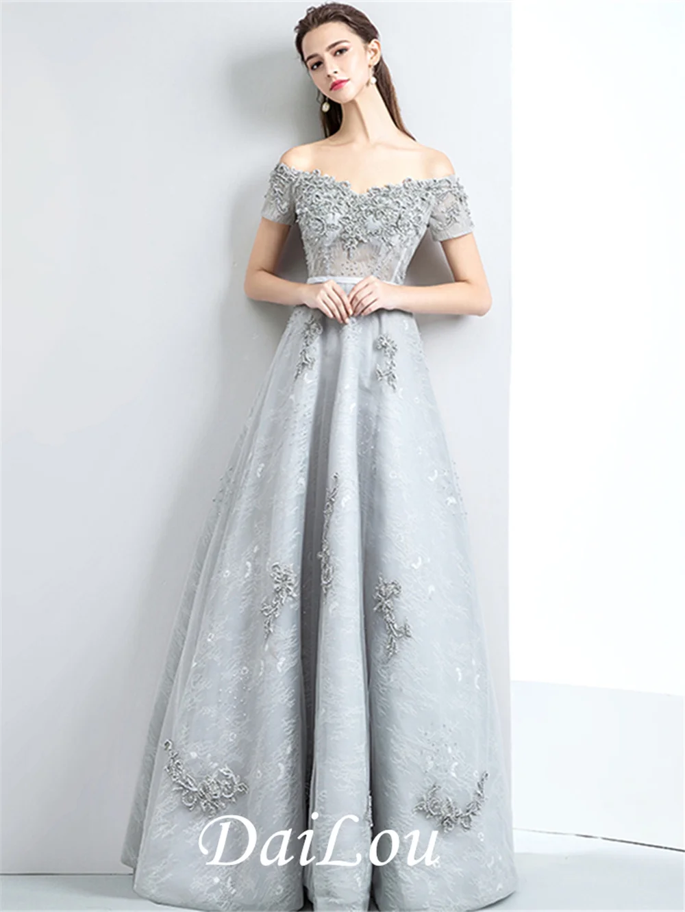 

Light Gray Long Bridesmaid Dresses A Line Lace Appliques Beaded Maid Of Honor Dresses Floor Length Evening Dress 2022
