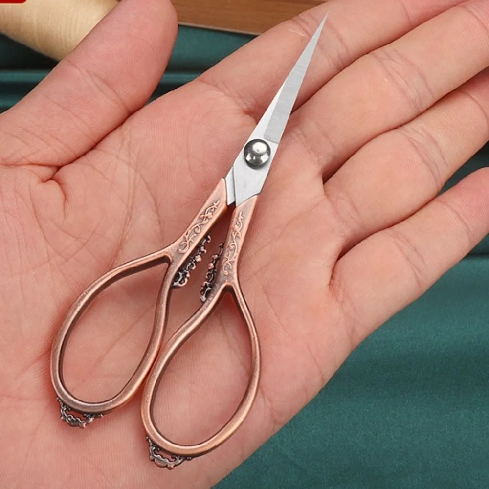 خمر التفاصيل مقص خياط الفولاذ المقاوم للصدأ التطريز وأشار مقص اللوازم المكتبية مقص التطريز الدقيق