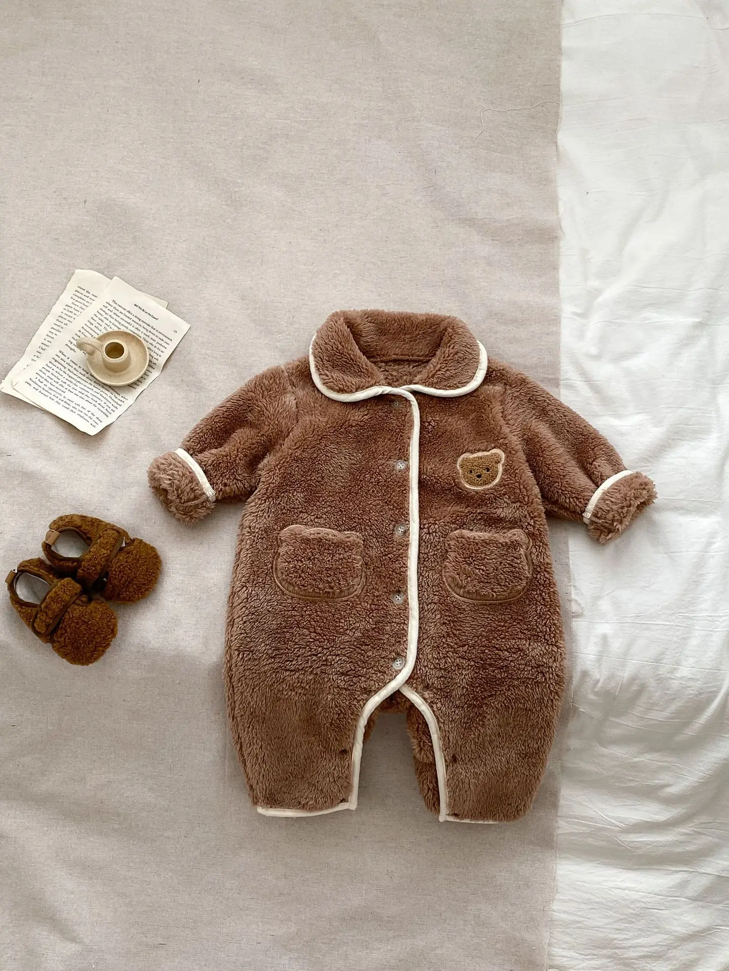 2024 Winter New Baby Long Sleeve Lapel Romper Newborn Cute Bear Pajamas Infant Boy Girl Plus Velvet Thick Warm Jumpsuit 0-24M