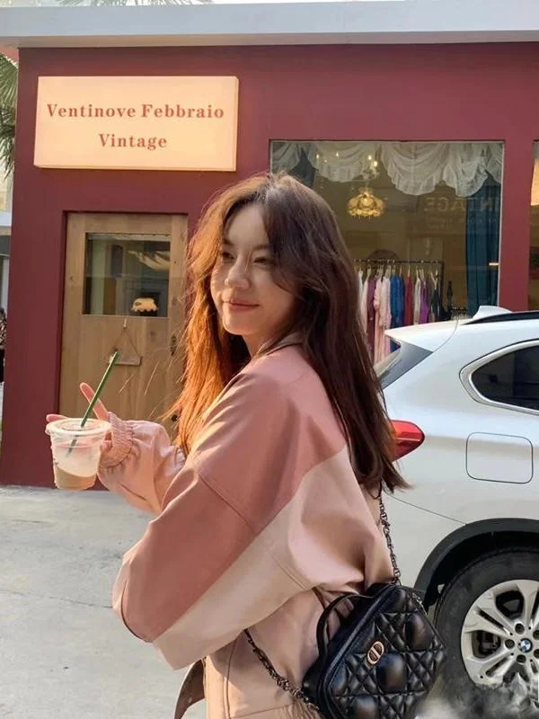 جاكيت نسائي قصير من الجلد الصناعي على الطراز الأمريكي، موديل 2024 الجديد، بتصميم أوروبي، لون وردي، إحساس راقي، جاكيت دراجات ن...