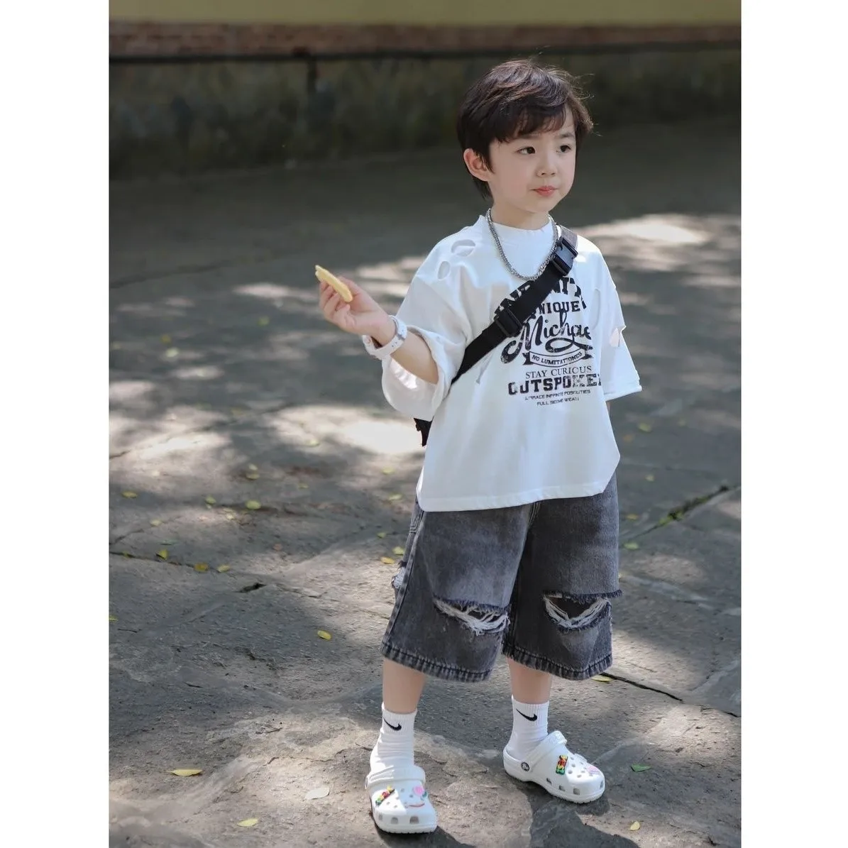 

Kids Boys' summer outfit new children's sports and leisure short sleeved T-shirt denim shorts two-piece set