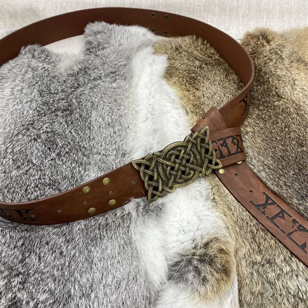 cinto-de-couro-medieval-viking-renascentista-com-fivela-em-relevo-e-estampa-celta-para-adultos