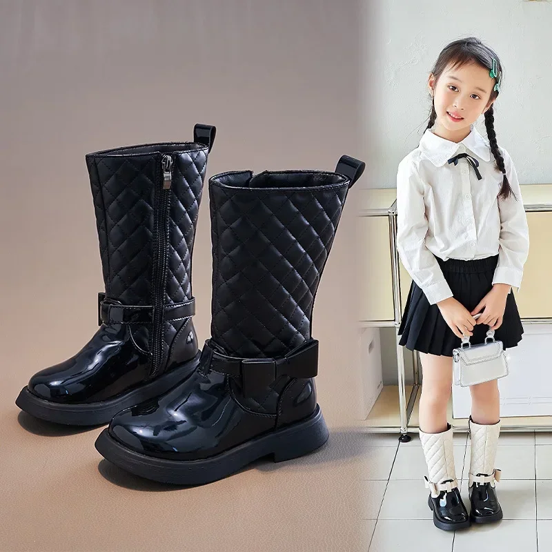 

2024 Winter New Girls Black Boots Glossy Side Zipper Children High Boots Bow Versatile Casual Shoes for Catwalk Britain Style