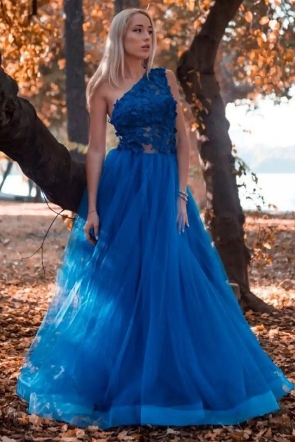 Gaun malam Applique renda biru, 2023 ilusi satu bahu Tulle A Line panjang lantai pesta Formal gaun Prom