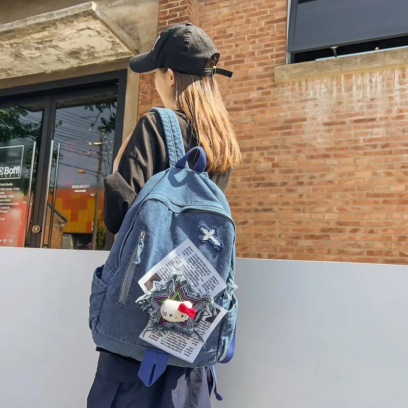 Imagem -03 - Miniso Hello Kitty Denim Color Block Backpack Mochila de Grande Capacidade dos Desenhos Animados Bolsa de Escola Feminina Estudante Universitária