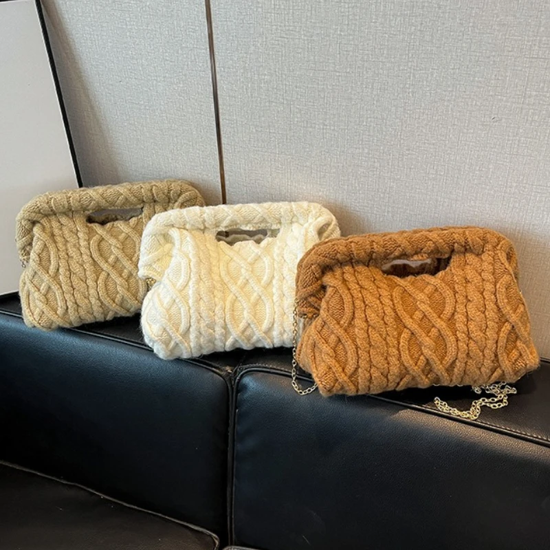 

Women Clamp Mouth Clutch Bag Versatile Chain Crossbody Shoulder Bag Woolen Yarn Knitting Shell Handbag Fashion Cloud Knitted Bag