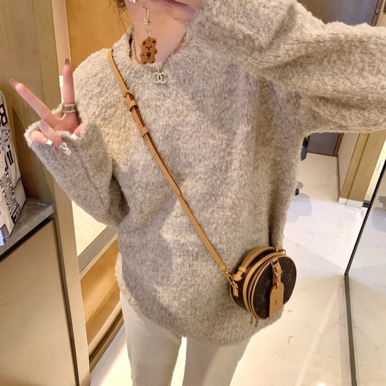 Winter Retro Korean Women's Sweater American Style Simple Loose Solid Color Y2K Good Match Warm Round Neck Knitted Tops