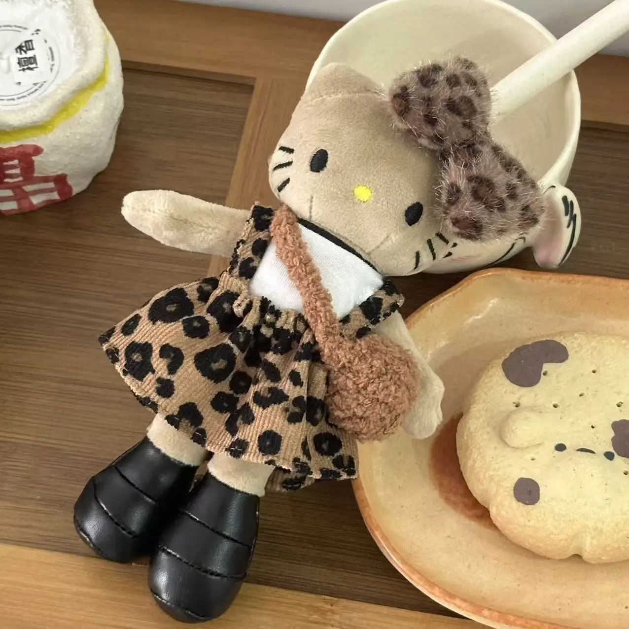 Hello Kitty longues jambes jouets en peluche porte-clés dessin animé fille chaude sac à dos pendentif poupée anniversaire enfants Fans cadeau