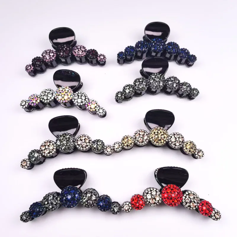 

Korean version of exquisite shark clip with diamonds, personalized and simple, large fashion hair clip for the back of the head.