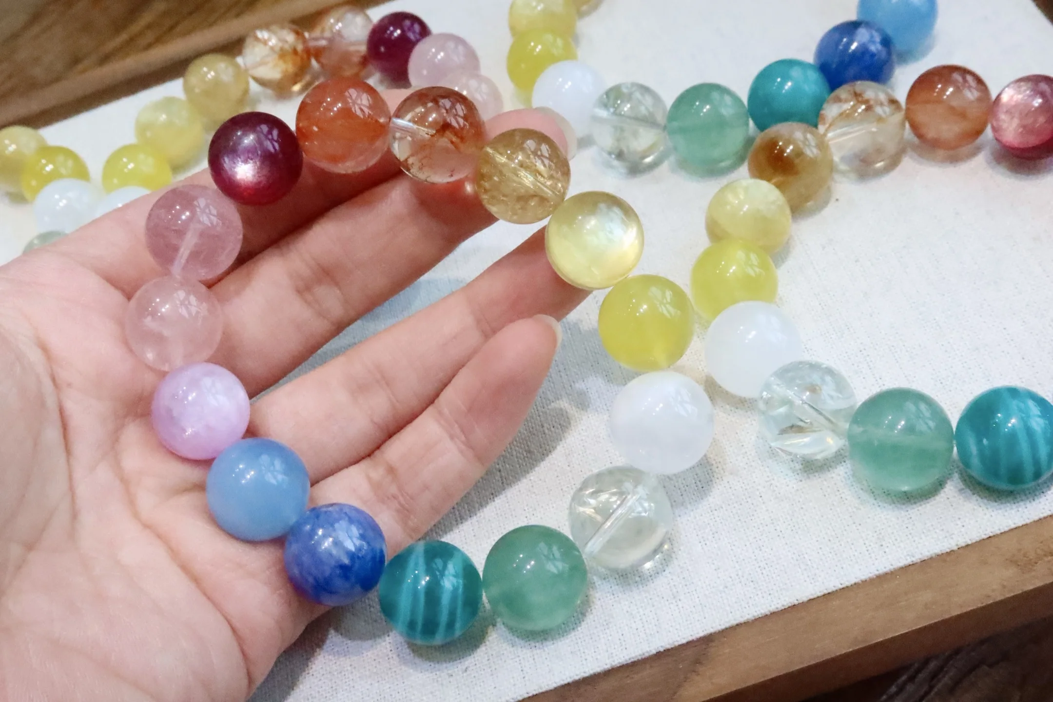 

Natural Rainbow Mixed Stone Jade Moonstone Kyanite Amber Rutilated Charoite Bracelet Jewelry 14.5mm AAAAAA