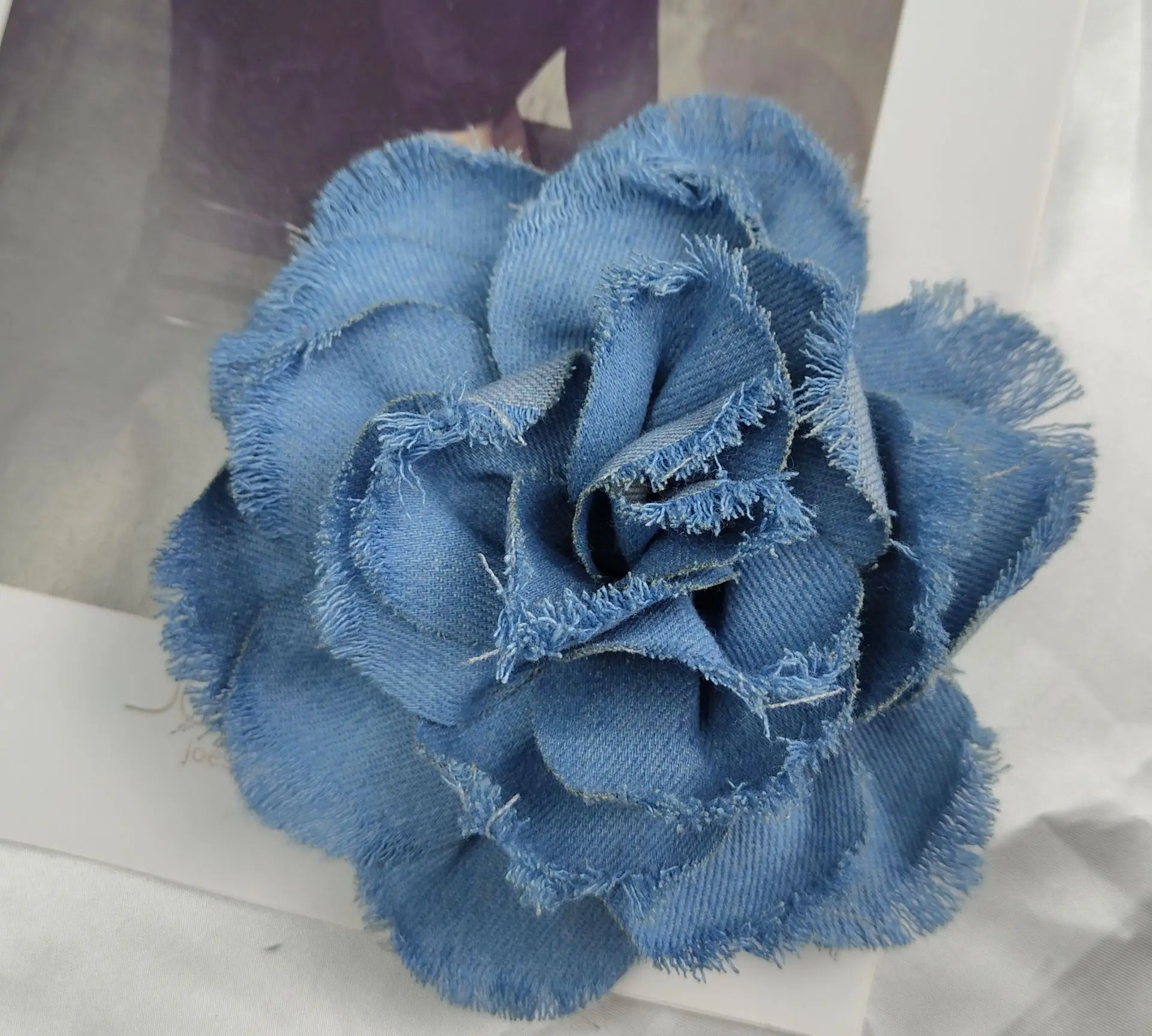 15 cm Mode Neue Handgemachte Einfassung Denim Rose Blume Brosche Pin Schöne Corsage Revers Abzeichen Broschen für Frauen Zubehör – Detail 14