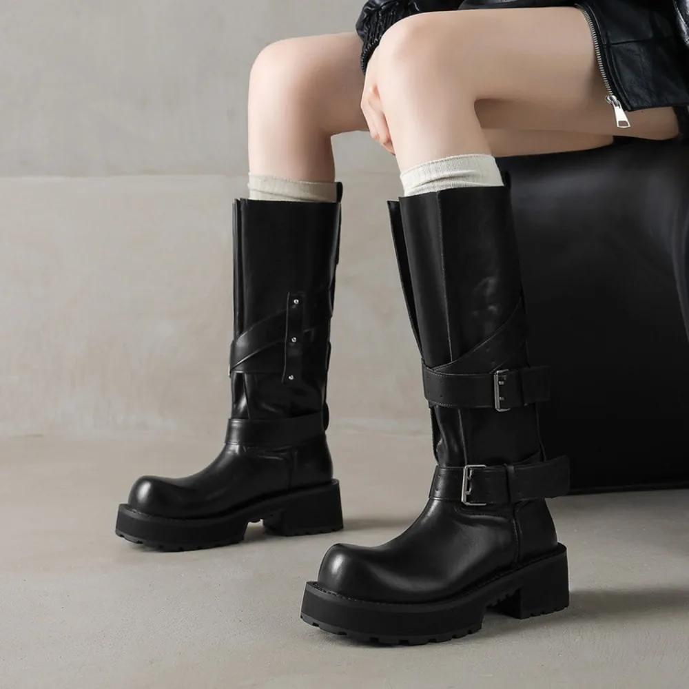 

Зимние женские байкерские ботинки, модные женские элегантные ботинки до щиколотки на платформе с пряжкой, повседневные женские сапоги до колена