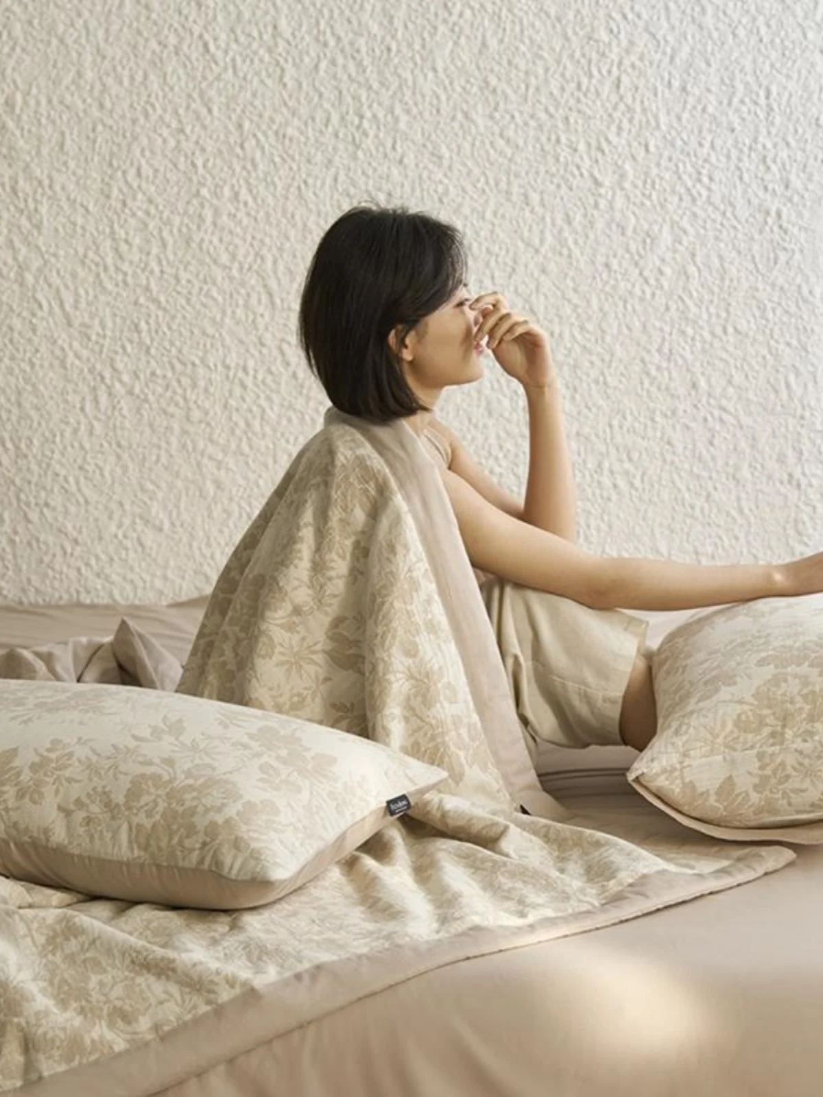 

Summer Quilt Set Four Pieces Flax Thread Combed Cotton Thin Machine Washable Soybean Fiber Fill Cool Sensation Bedding