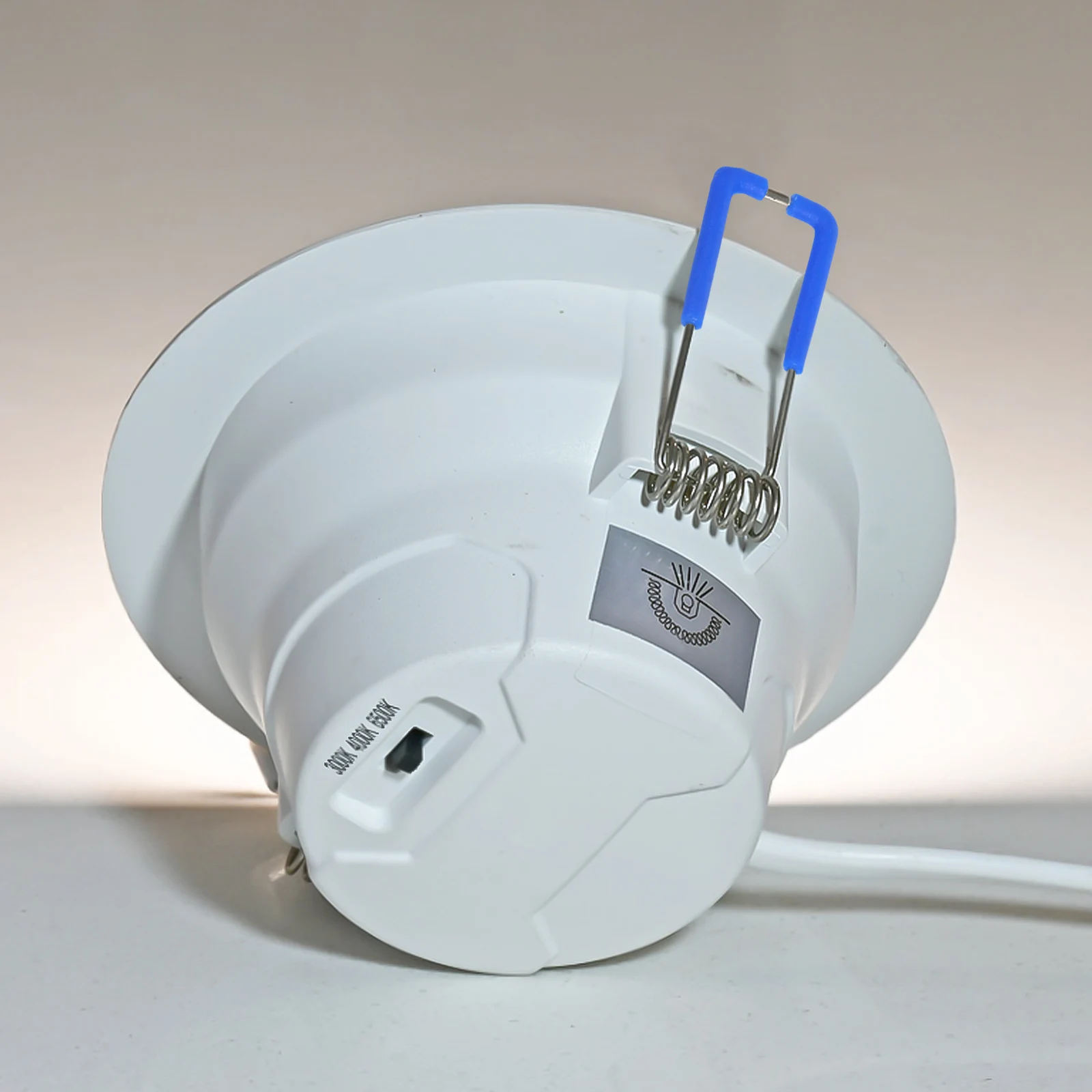 

10Pcs Strong Spring Clips for Recessed Lighting Ceiling Lights Easy Installation Sturdy Materials Enhance Aesthetic Appeal Home