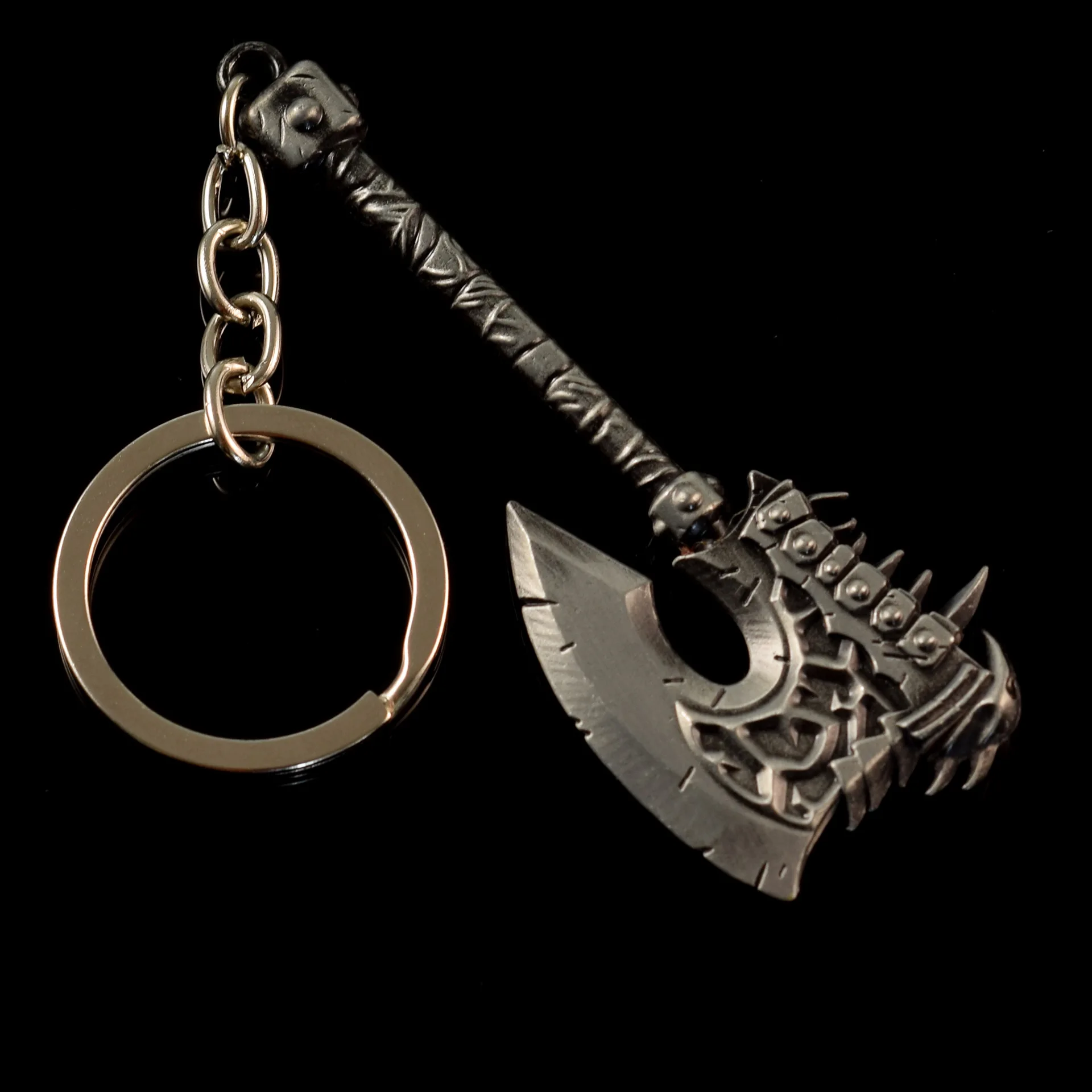 9cm Warcraft Game Peripherals Figure Toy Gorehowl Warglaive of Azzinot Model All Metal Sword Keychains Accessories Gifts