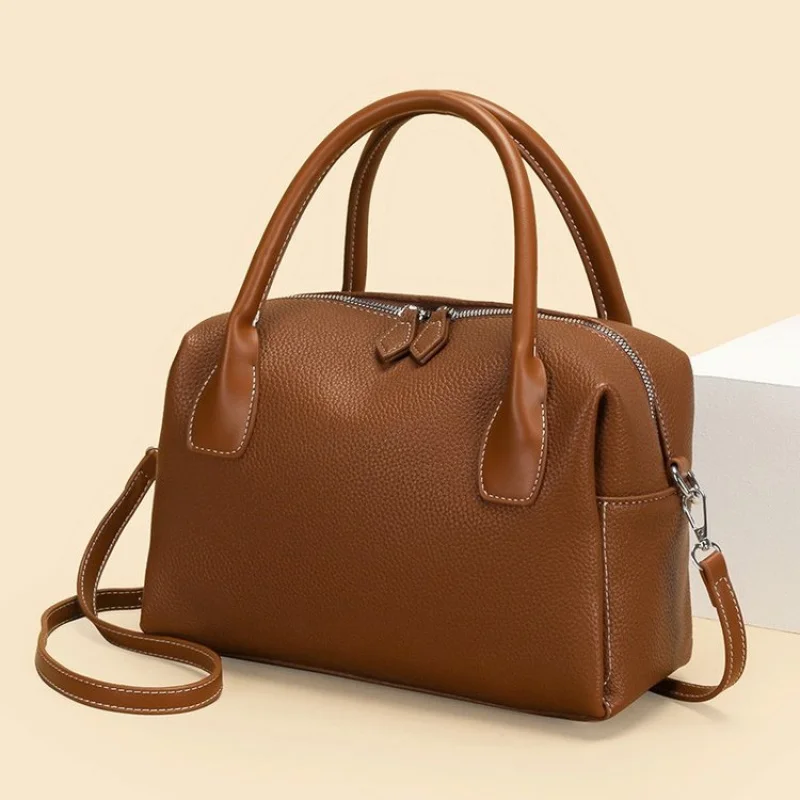 

Genuine Leather Messenger Bag for Women, Shoulder Strap Comfort, Luxury Brand Classic Elegant Handbag Design