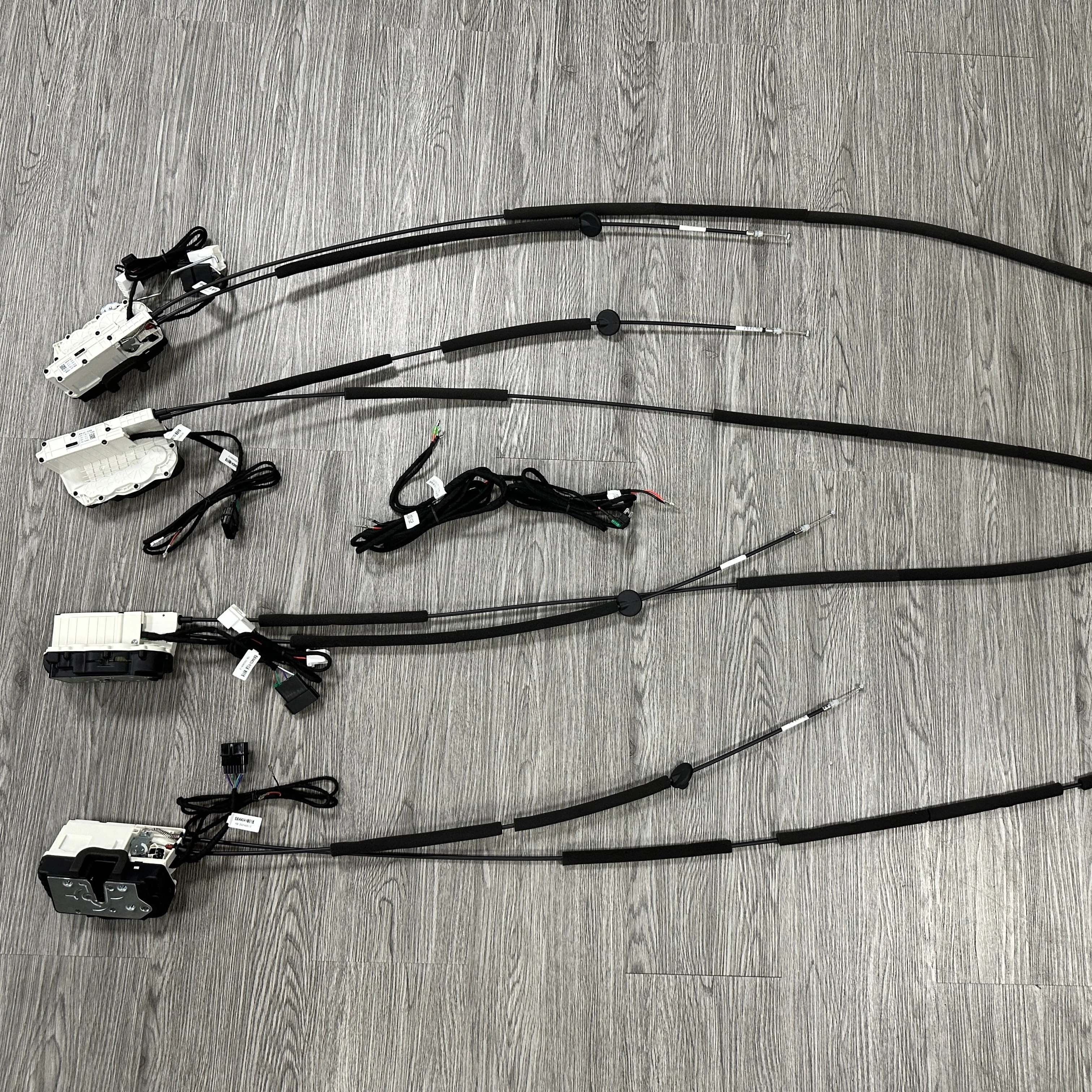 

Automatic Door Suction Electric Soft Closing Car Door Tuning Parts Magnet Suction F Body Parts For Zeekr 7X