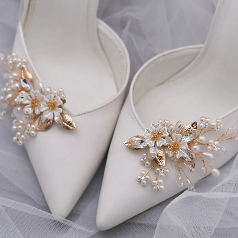 

2PCS Bridal Wedding Accessory Removable Pearl Flower Shoe Flower