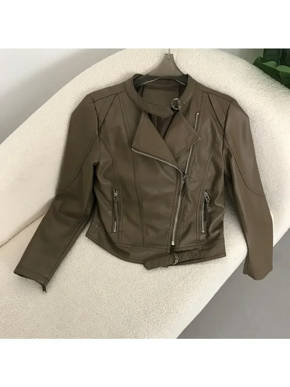 2024 Motorcycle Leather Jacket Spring New Style Slim Fit Versatile Stand Collar Small Leather Jacket Women Short Jacket Zippers