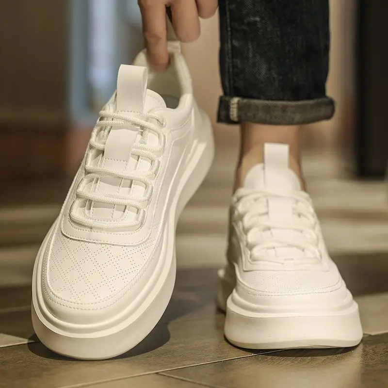 Men's White Casual Sports Shoes Breathable Summer New Style Thick Bottom Versatile Trendy Shoes Anti-slip Leisure Board Shoes