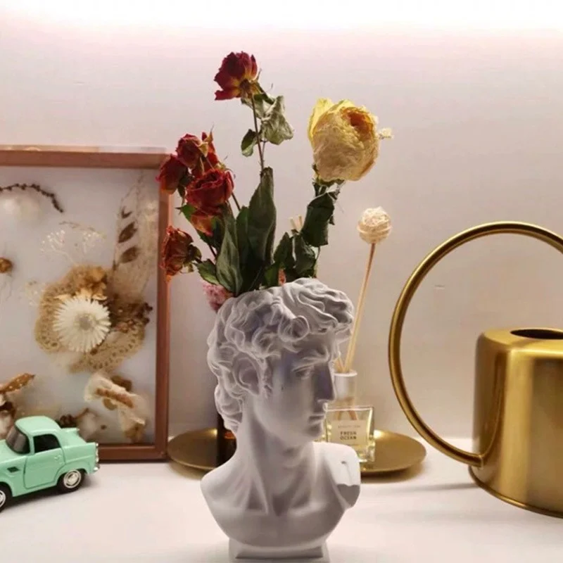 

Nordic Ins David Bust Vase Vintage Makeup Brush Holder Pen Holder Hydroponic Flower Pot Desk Organizer Home Decor Photo Prop