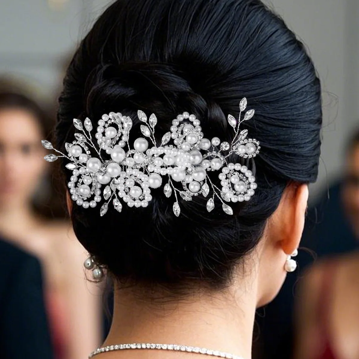 QYY New Handmade Bridal Hair Comb Fashion Silver Crystal Pearl Hair Clips Wedding Banquet Hair Accessories Can Be Used As a Gift