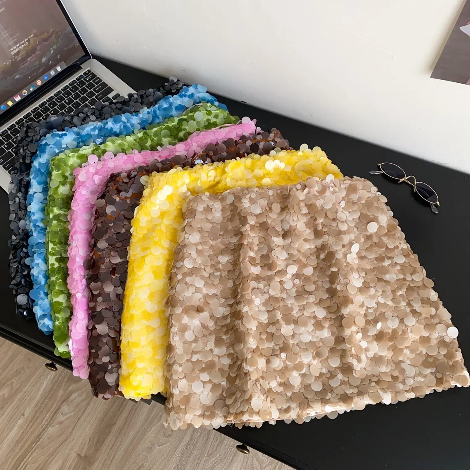 

Женские мини-юбки с пайетками для вечеринок, с высокой талией, разноцветные, в стиле стритстайл, блестящие, шикарные, летние, сексуальные, облегающие юбки Hotsweet