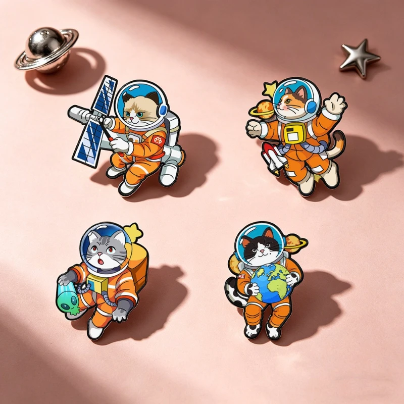 Creative Space Astronaut Cat Brooches Kids Backpack Coat Decoration Metal Badge Pin for Gift DIY Clothing Bags Hat T-shirt Jeans