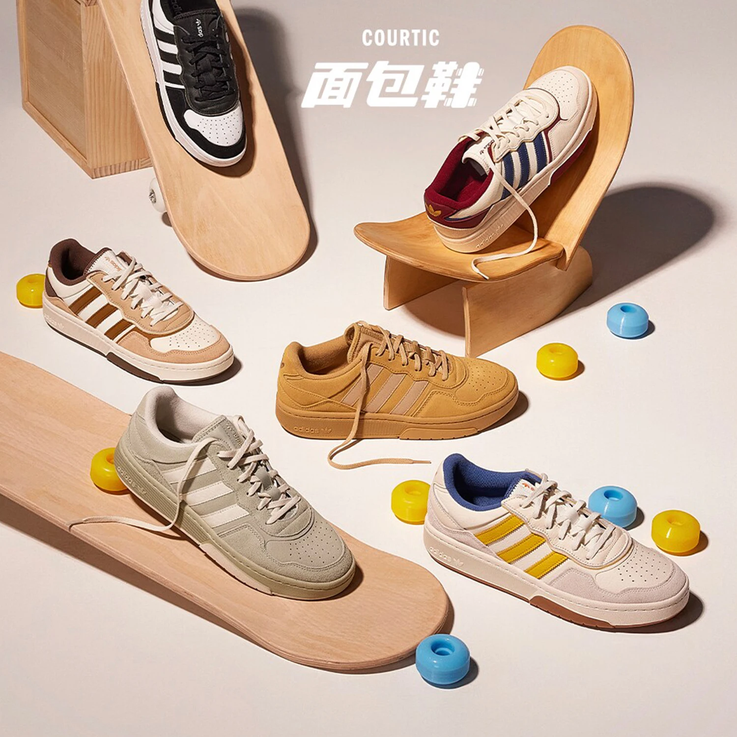 

Мужские и женские спортивные кроссовки Adidas Original Clover COURT REFIT ID6071