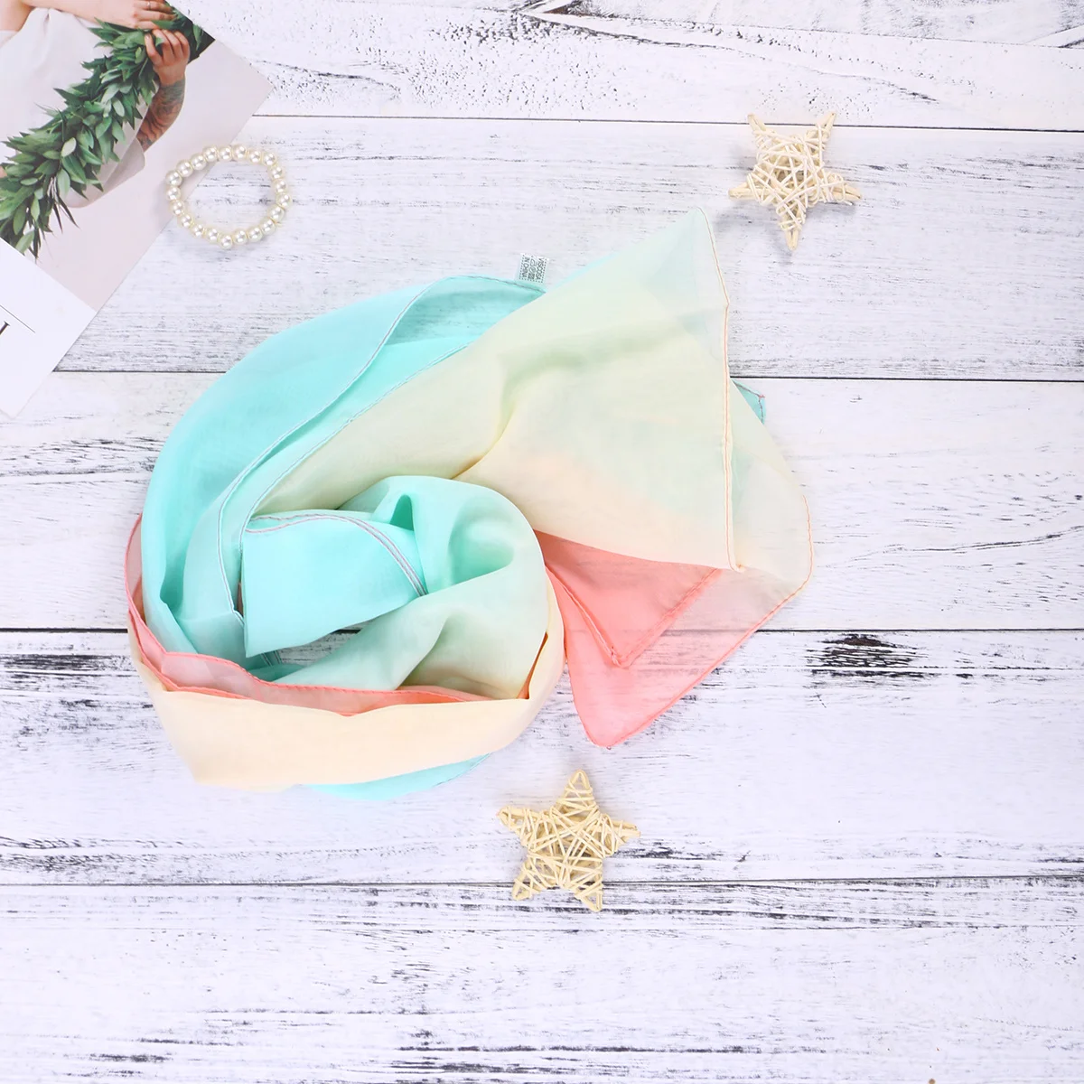 

Gradient Color Scarf 1 Piece Women Chiffon Lightweight Elegant Design Fashion Beach Wear Soft Texture Sky-Blue Pink