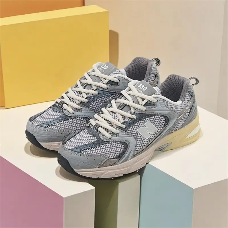 

Lined Warm Chunky - sole cushioned casual sports shoes, retro look, trendy for streets