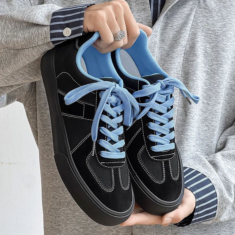 

Men Sneakers Classic Black Spliced German Trainer Shoes Flat Sneakers for Men's Spring Autumn New Casual Lace-up Sporty Shoes