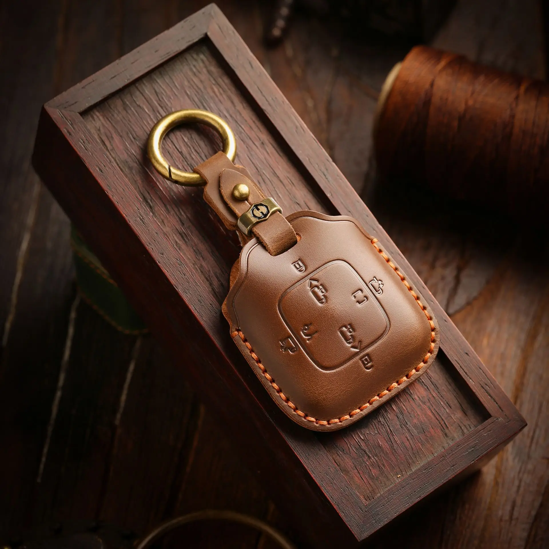 Vintage Handmade Leather Key Fob Cover for ZEEKR 001 007 Top Layer Cowhide Car Key Case with Metal Keyring