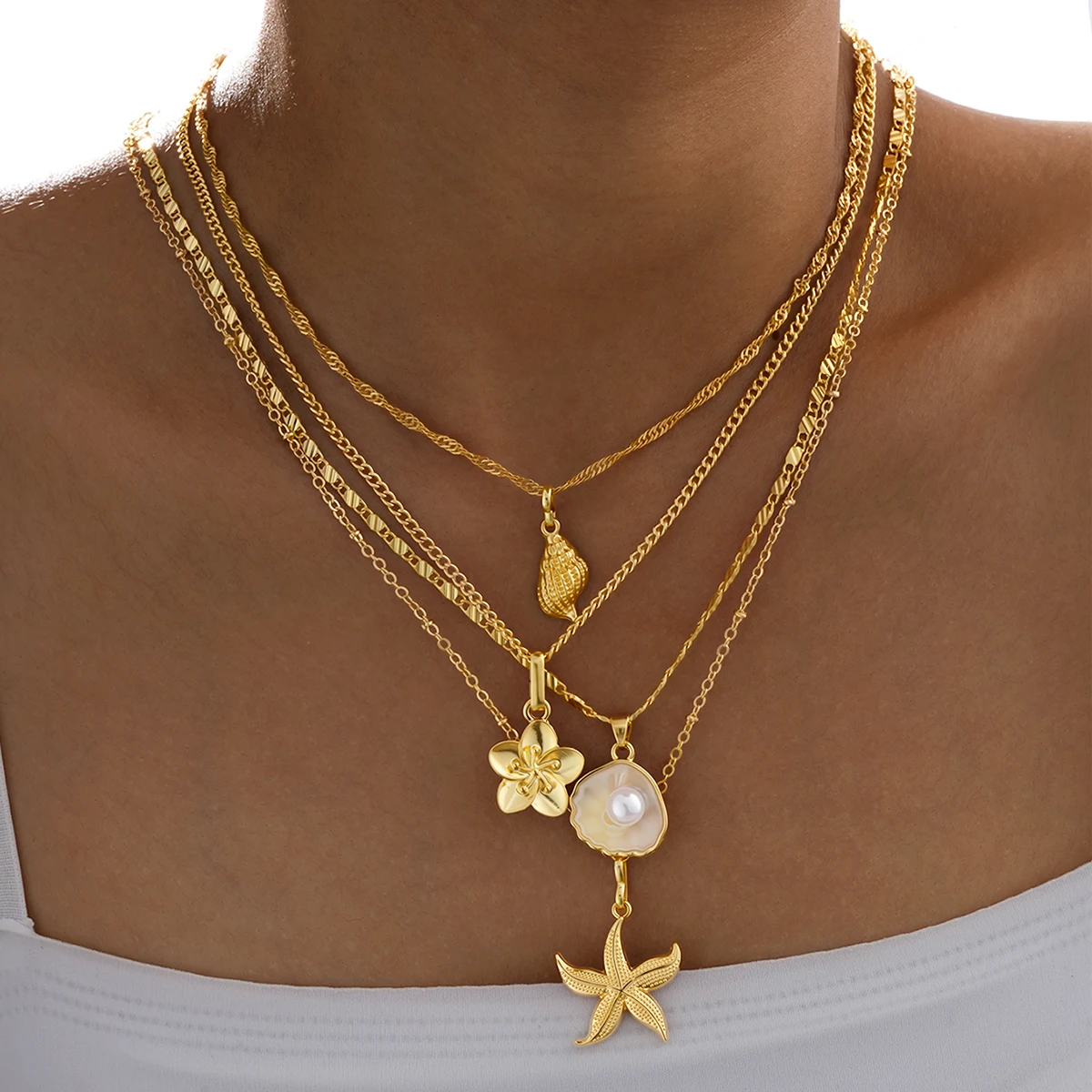 4 unids/set de collares de flores de concha de estrella de mar brillante para mujer, collar con colgante de Color dorado con perla de imitación Simple, joyería femenina