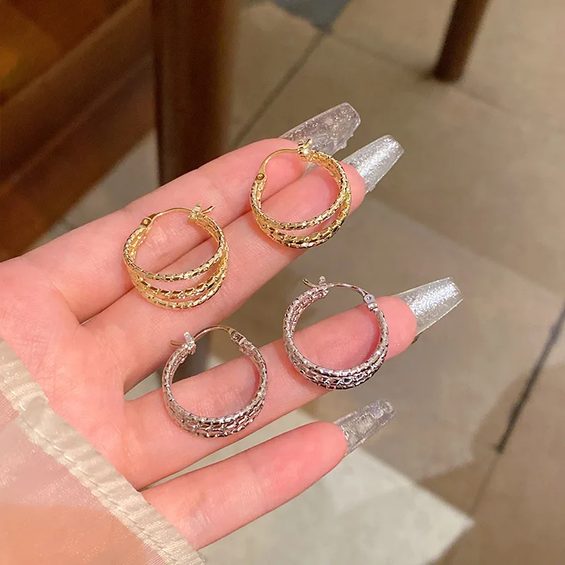 Charm C-Shape Round Gold Color Crystal Hoop Earrings Women\'s Personality Stylish Luxurious Accessory Party Jewelry Girls Gift