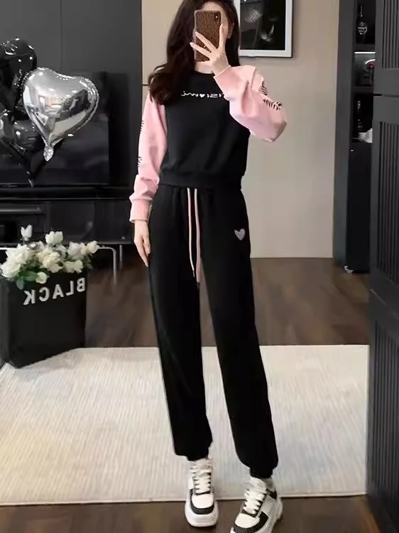 

Комплект женской повседневной спортивной одежды больших размеров (до 136 кг): толстовка и брюки с цветовыми блоками, антивозрастной эффект, комплект из двух предметов