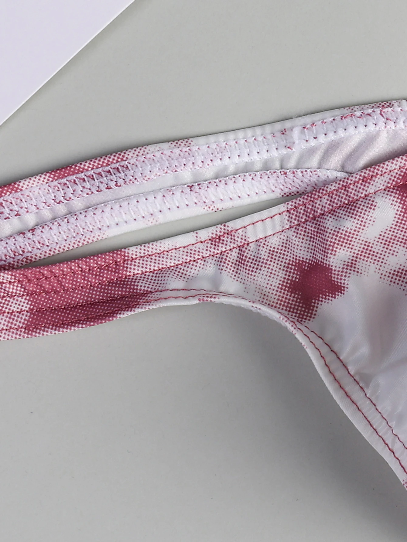 الرياضة طباعة الرجال ثونغ الذكور تنفس g-سلسلة سلس سراويل رياضية مثير T-الظهر الملابس الداخلية الغريبة حجم كبير HT143