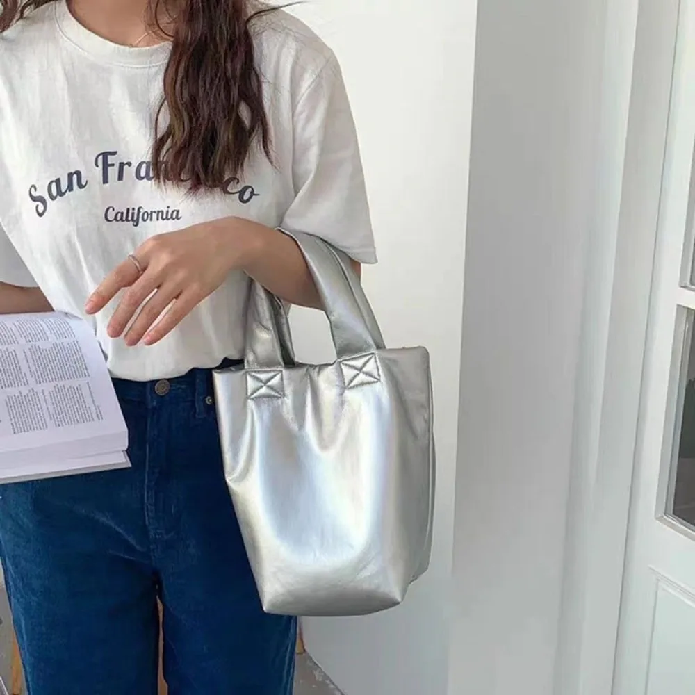 Ins 우아한 부드러운 가죽 핸드백 대용량 솔리드 컬러 버킷 백 다목적 틈새 디자인 여성용 토트 백 여행