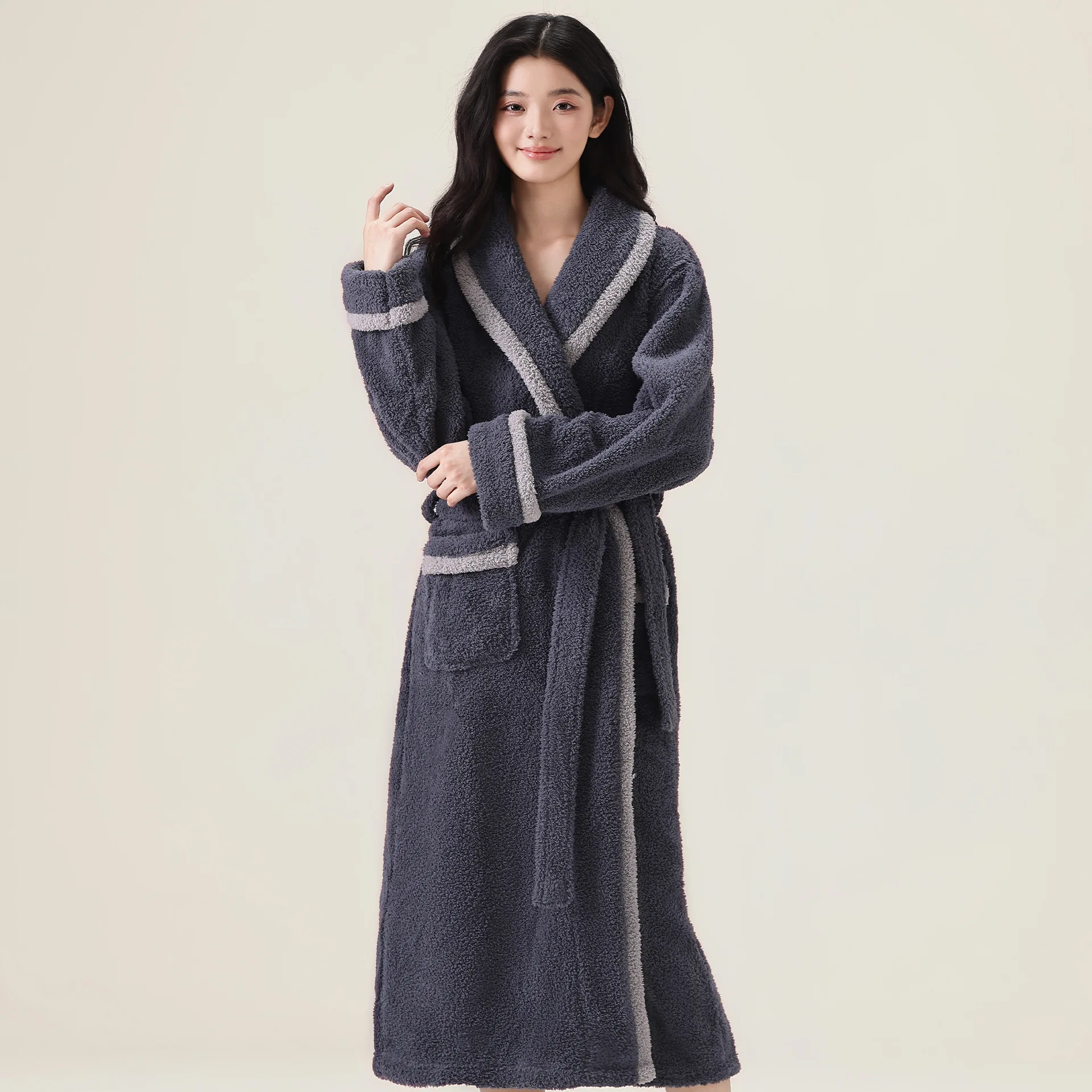 Women's Thick Lapel Flannel Nightgown Winter Warm Sleepwear Lace-Up Loose Fit Bathrobe Female Loungewear Robe
