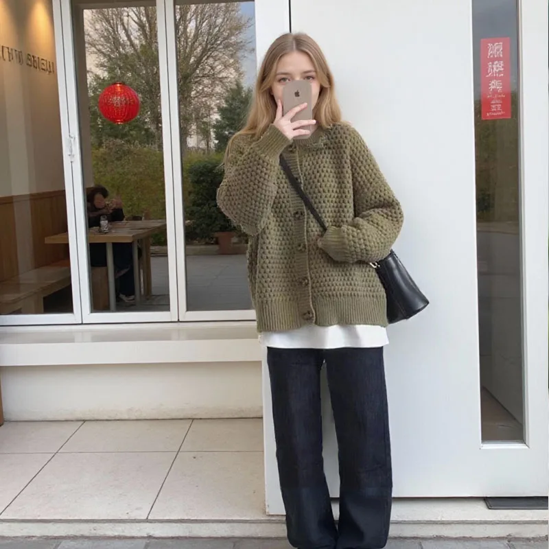 

Retro round neck gentle style ladies knitted cardigan top, loose and thick warm outer sweater jacket