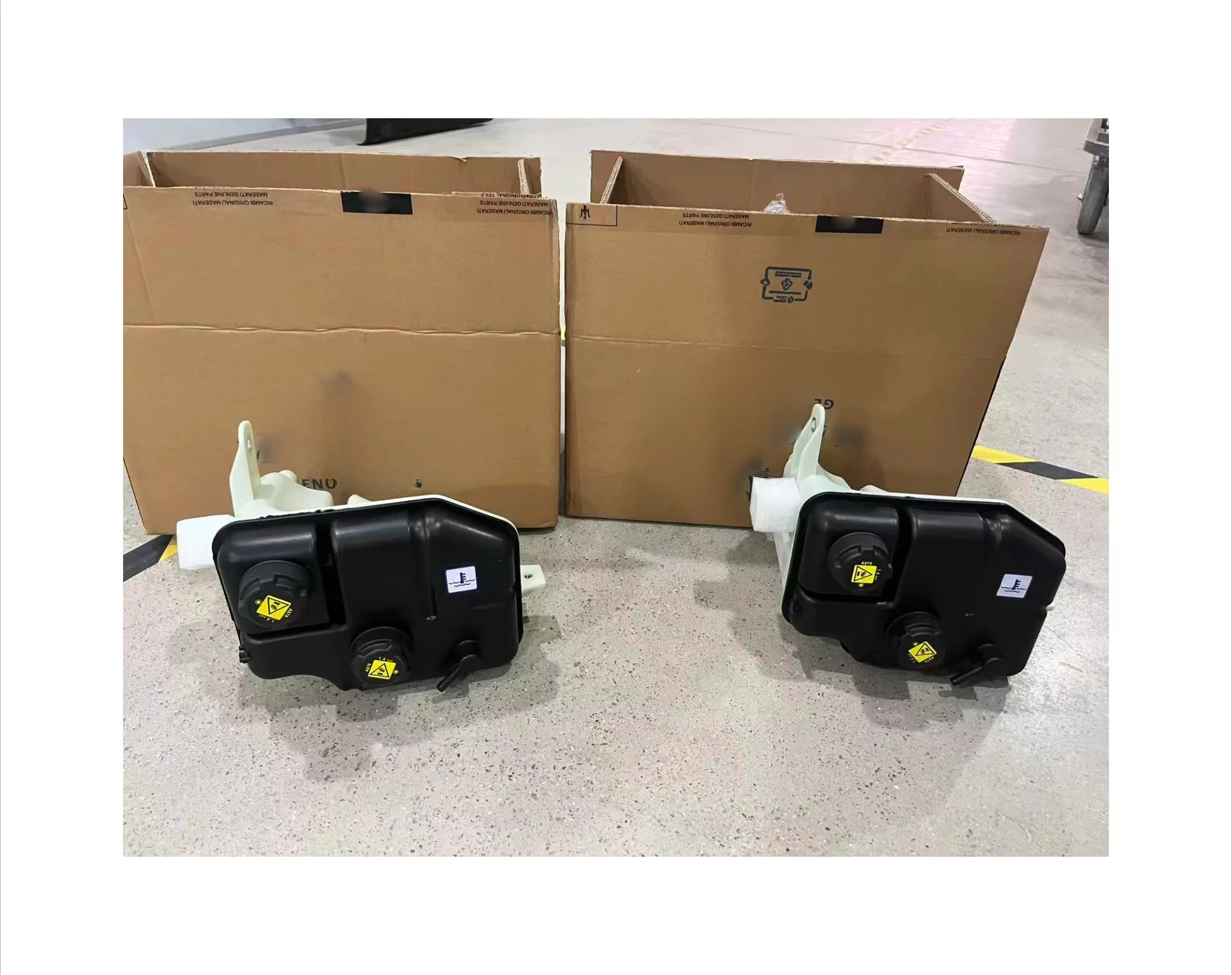 Engine Coolant Expansion Tank 670031651 For Maserati Levante M161 Quattroporte M156 Ghibli M157 3.0T 2014- Car Accessories