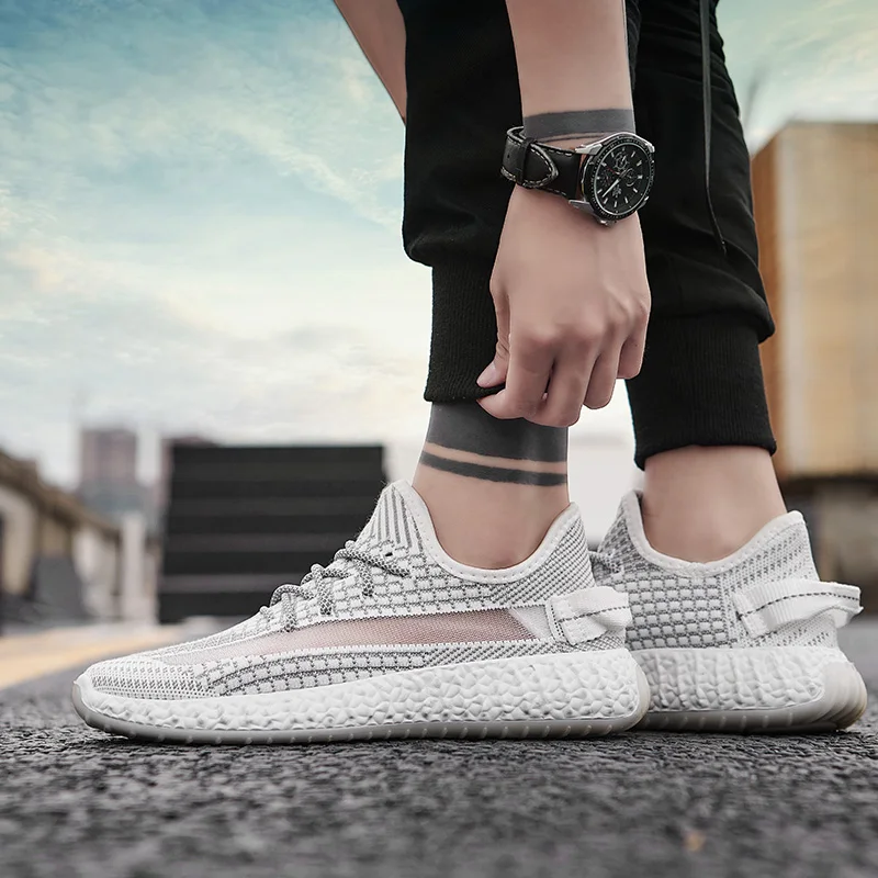 Flying Woven Shoes Fashion Trend Board Shoes Comfort Skateboard Shoes New Fashion Men Casual Sport Running Sneakers Zapatos