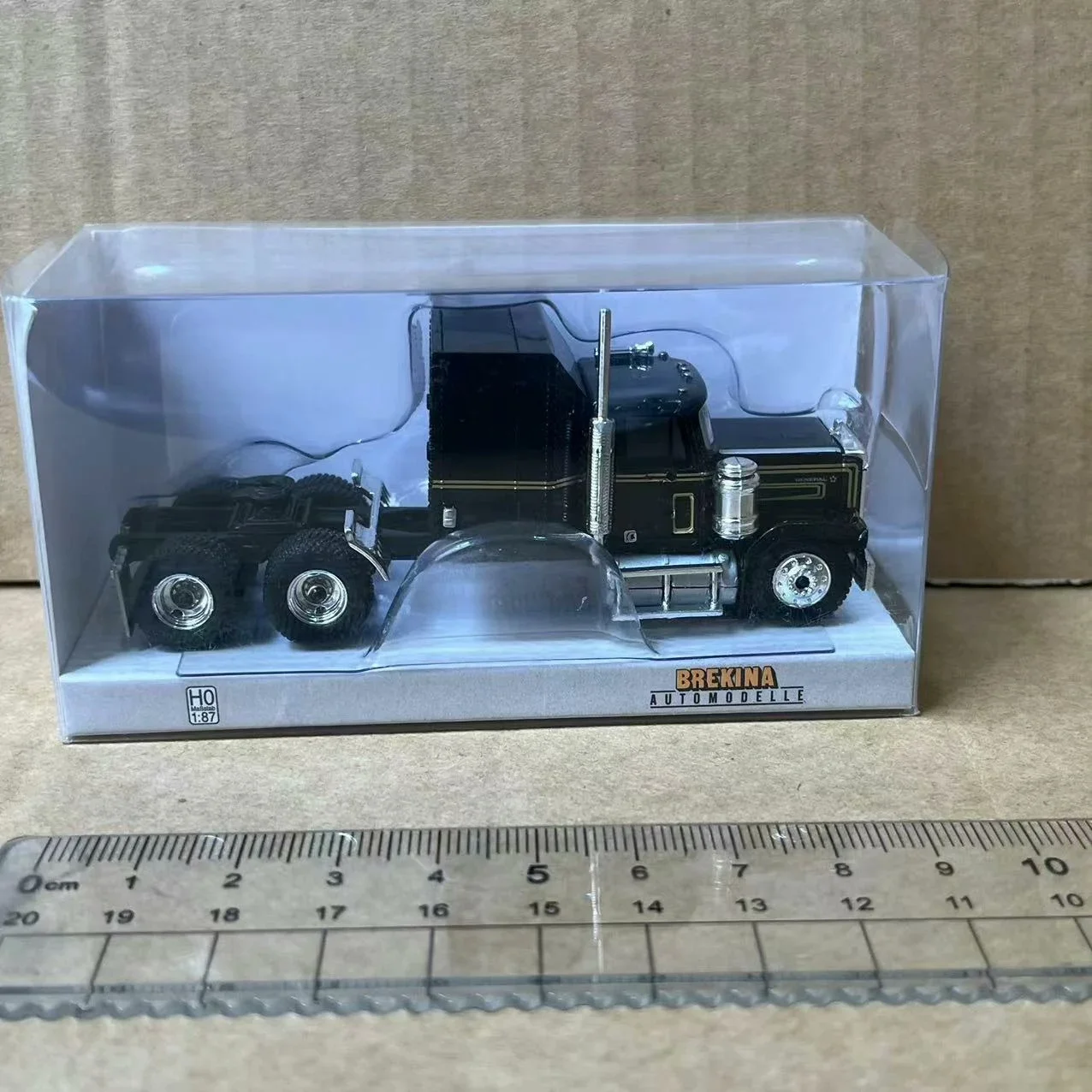 

1:87 HO GMC GENERAL Truck Trailer Head Plastic Car Vehicle Model Toy Collectible