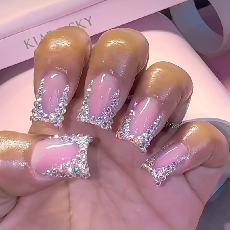 24PCS Spice Girls False Nails with Simple Nude Pink French Fake Nails for Women Glitter Diamonds Sweet Ins Square Nails Press On