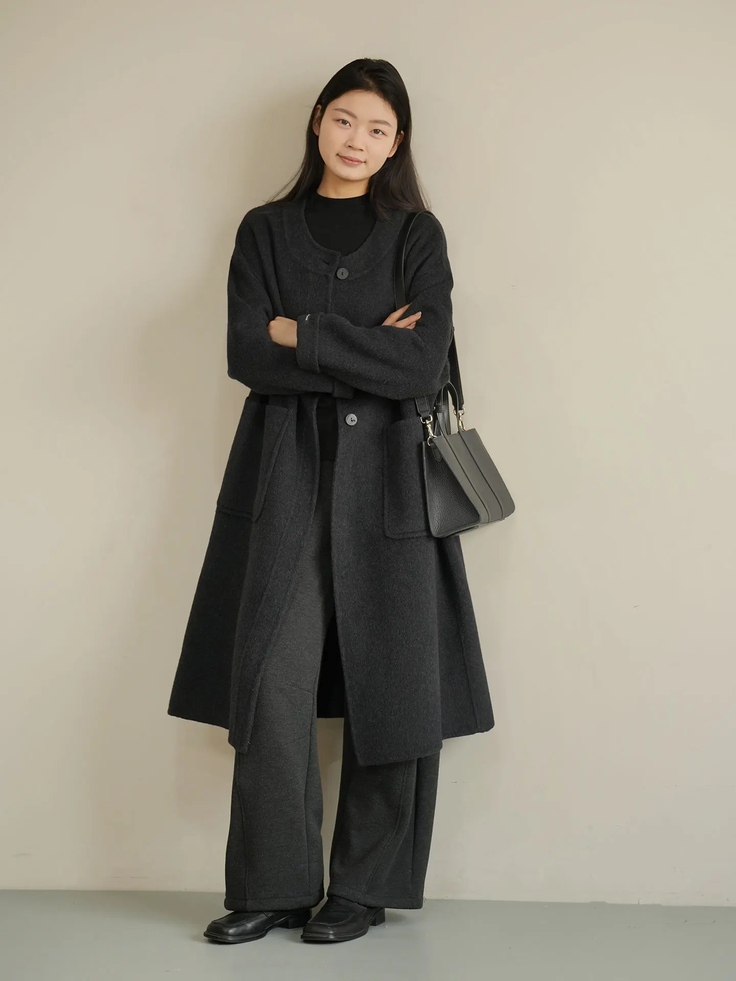 

Женское двустороннее шерстяное пальто с круглым вырезом, угольно-черное, с шарфом, зимнее, повседневное, эксклюзивно онлайн, 90% шерсть, 0% лиоцелл