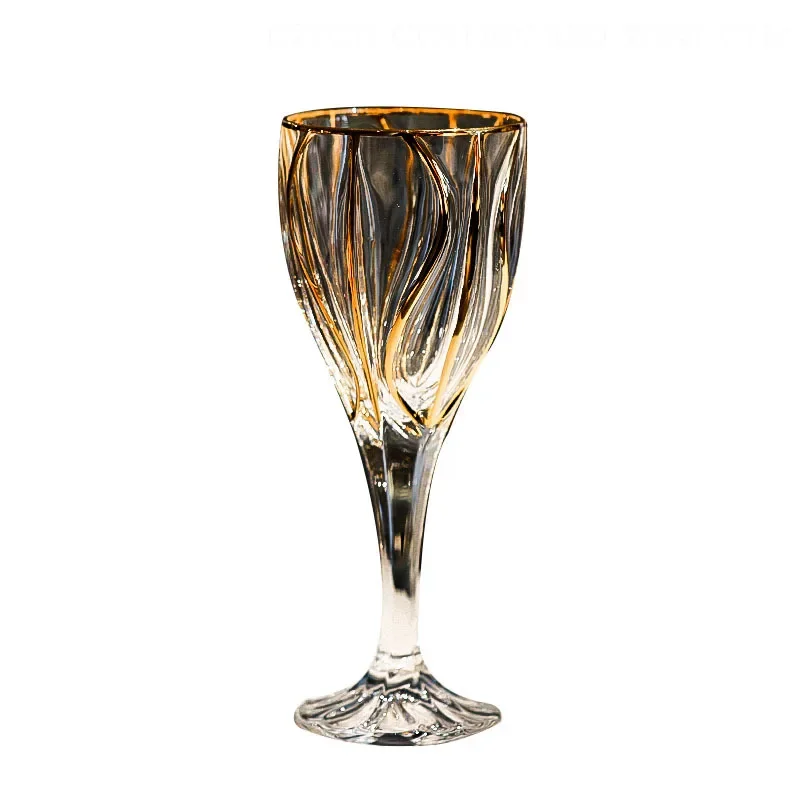 

Imported high-end gold-painted red wine glasses, light luxury household crystal glass goblets, a pair of gift boxes